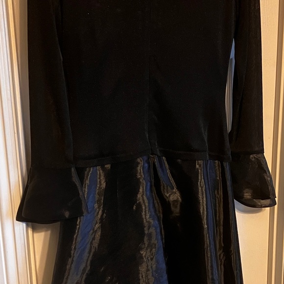 JS Collections Formal Gown - Picture 8 of 8